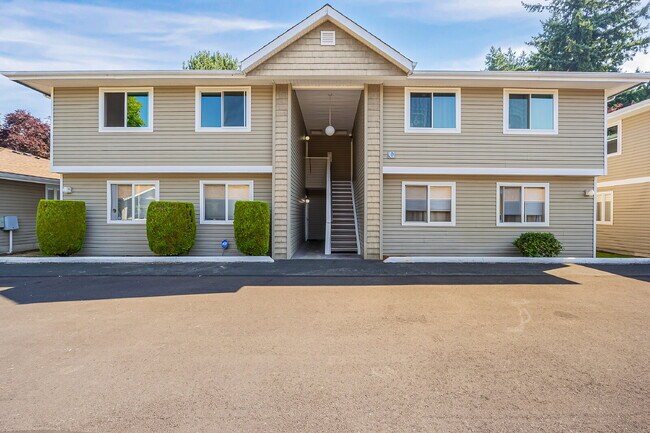 Primary Photo - Super cute 2 bedroom, 1 3/4 bathrooms, Ful...