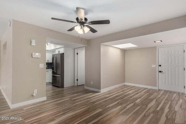 Building Photo - 742 W Duke Dr