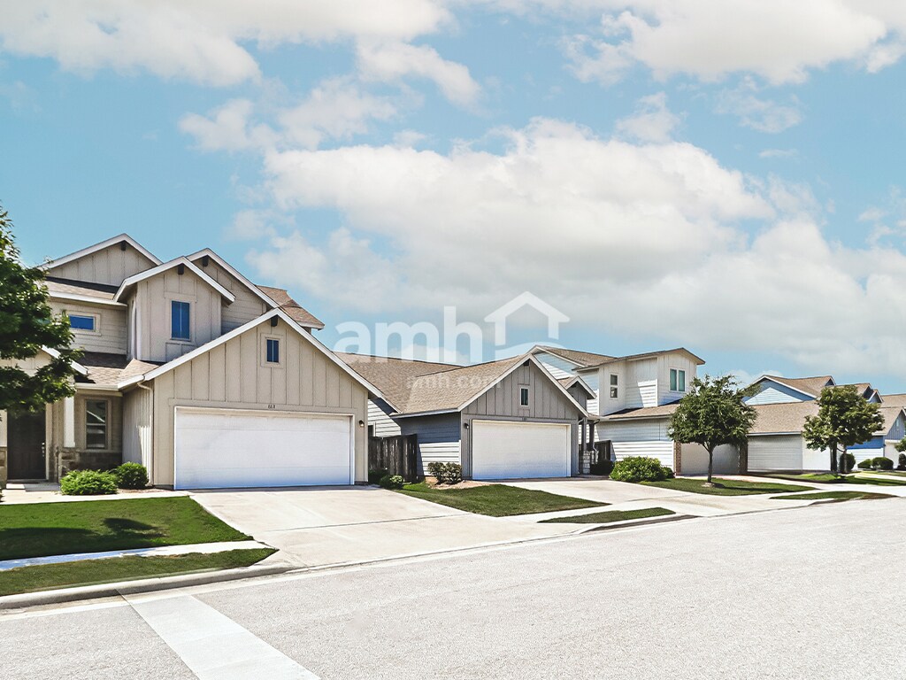 Building Photo - 8110 Cottage Rose Dr