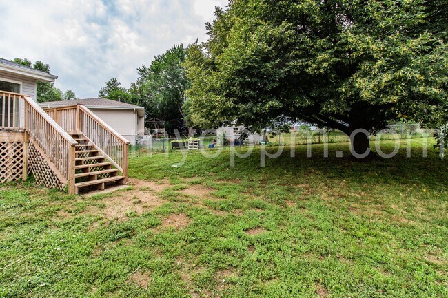 Building Photo - Beautifully Remodeled 3 Bedroom / 1.5 Bath Home | Millard