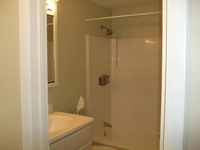 Building Photo - 18 Washington St