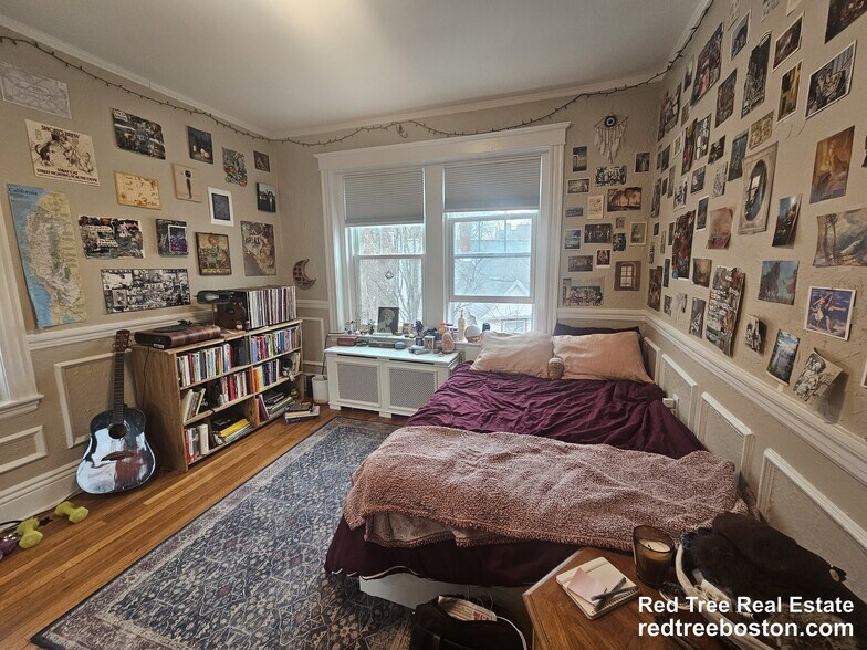 Building Photo - 5 Colliston Rd