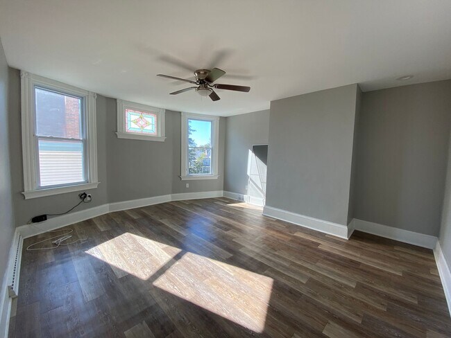 Building Photo - 181 N Balph Ave