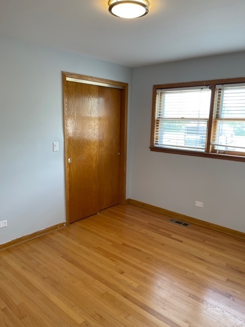 Building Photo - 4570 N Narragansett Ave