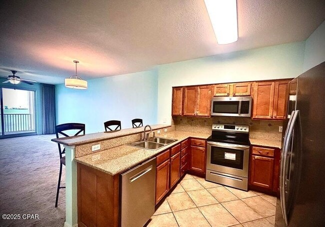 Building Photo - 2400 Grandiflora Blvd