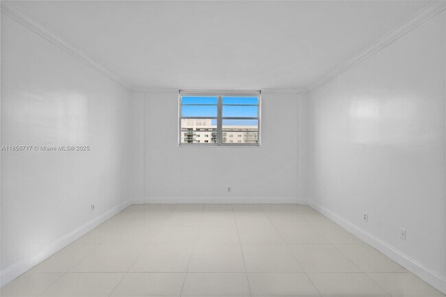 Building Photo - 19390 Collins Ave