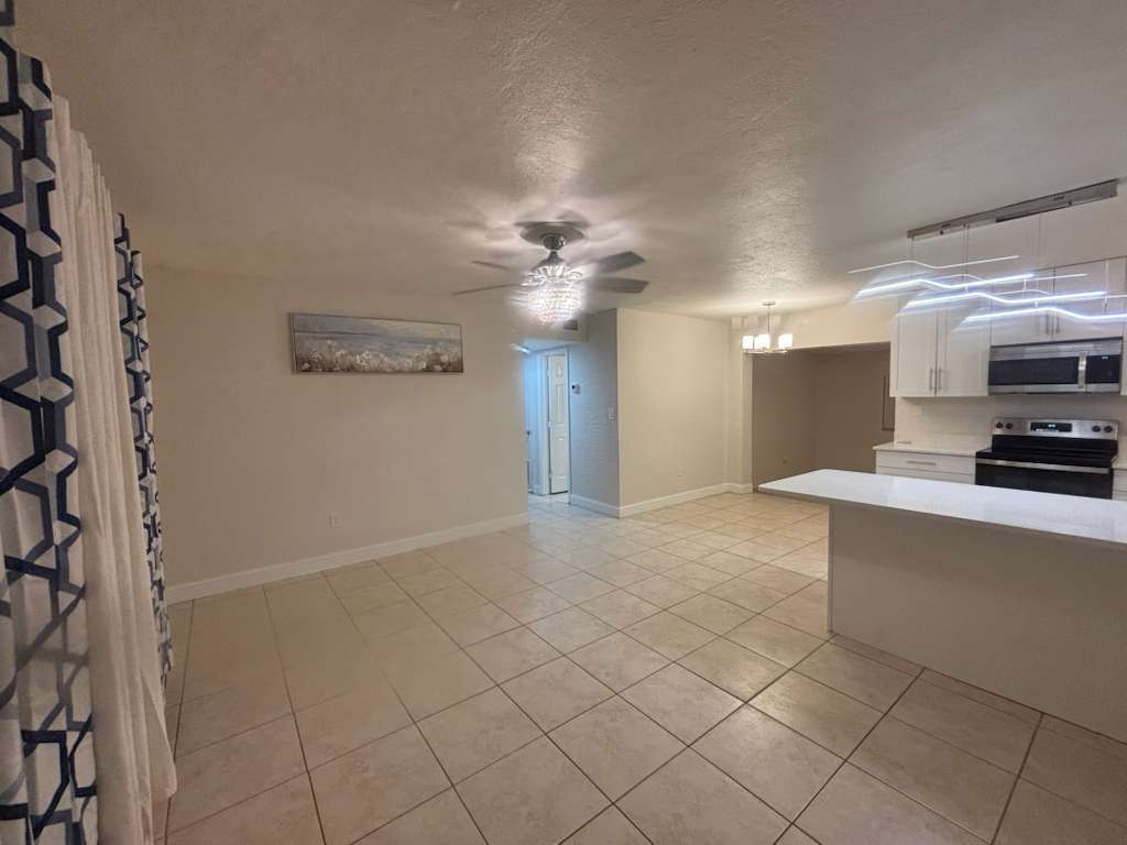 Building Photo - 21882 Haines Ave