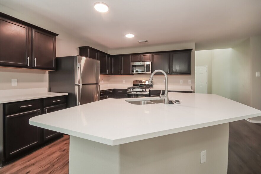 Building Photo - 2122 Harvey Brown School Dr