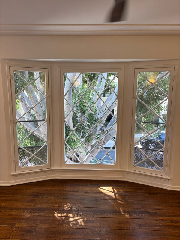 Building Photo - 458 1/2 N Orange Grove Ave