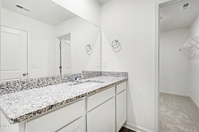 Building Photo - 131 S Meyers Ct