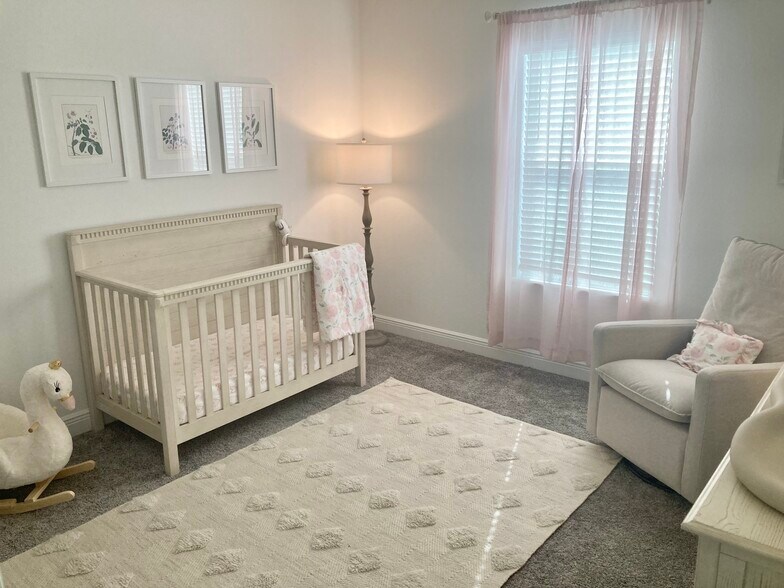 Building Photo - 15098 Lebeau Loop