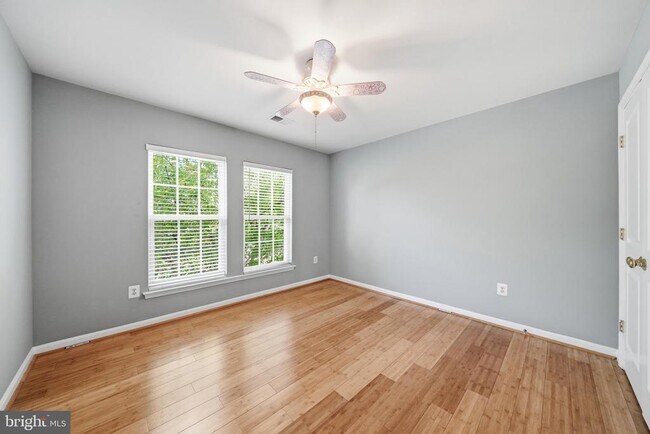 Building Photo - 13131 Clarksburg Square Rd