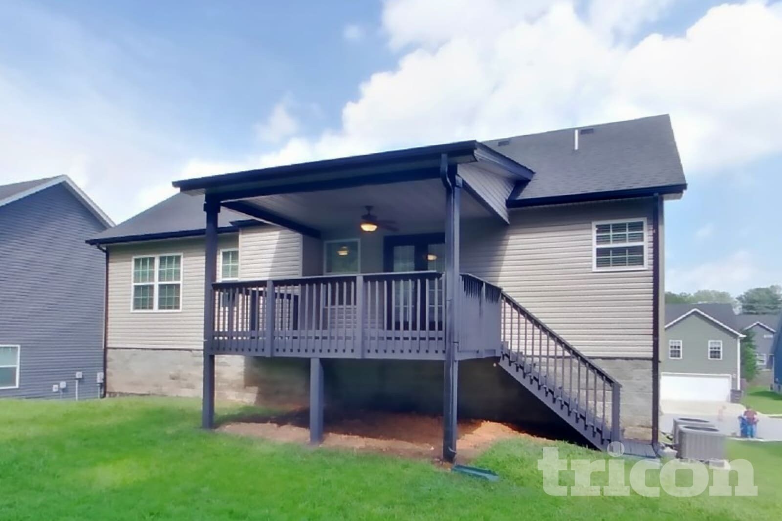 Building Photo - 492 Woodtrace Dr