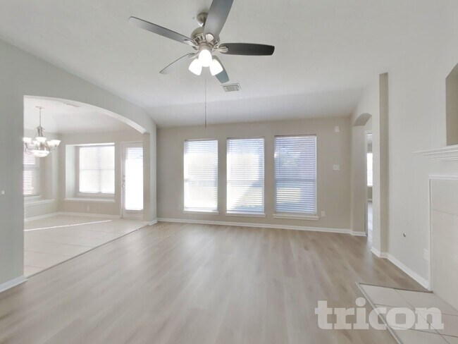 Building Photo - 3123 Spring Ranch Ln