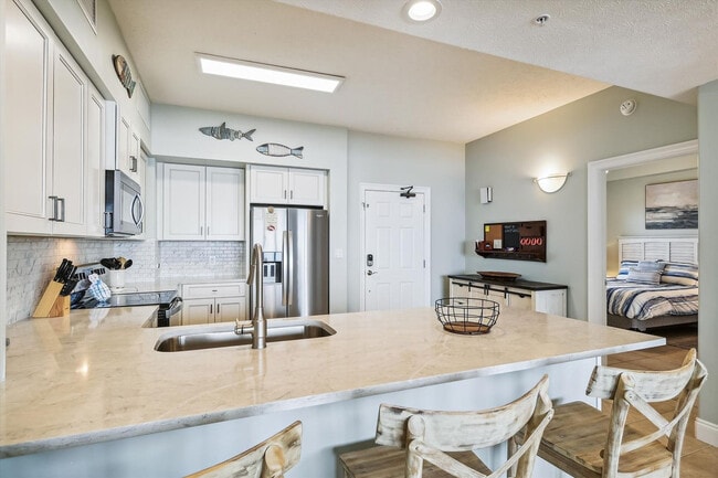 Building Photo - 8715 Surf Dr