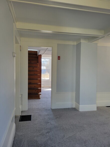 Building Photo - 106 Emerson Ave