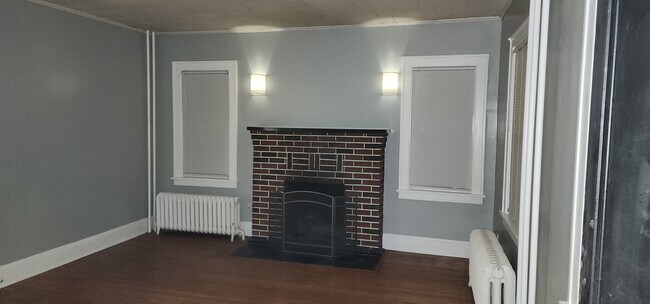 Livingroom - 295 S Allen St