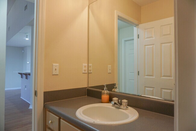 Building Photo - 5128 Whitehurst Ln