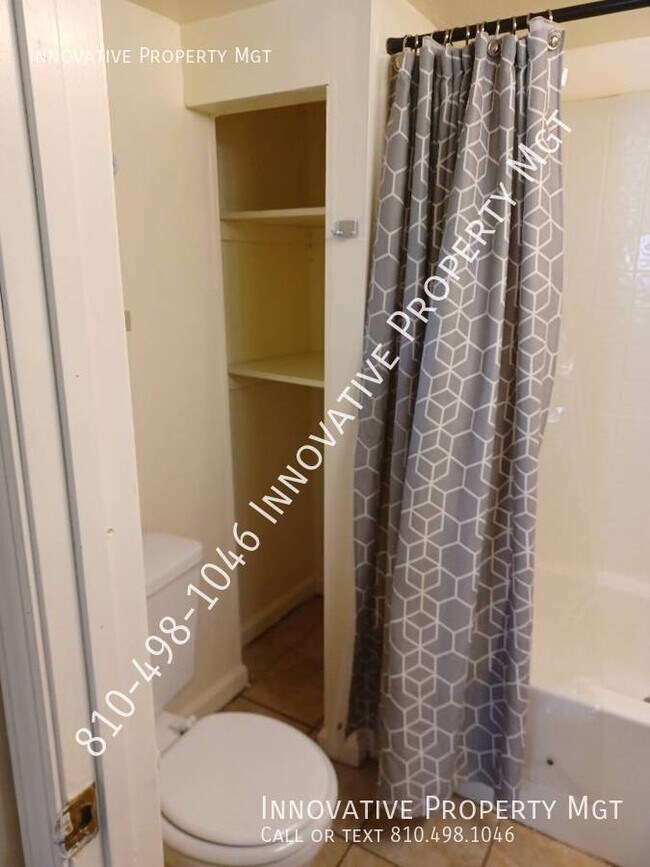 Building Photo - 3090 Kettering Heights