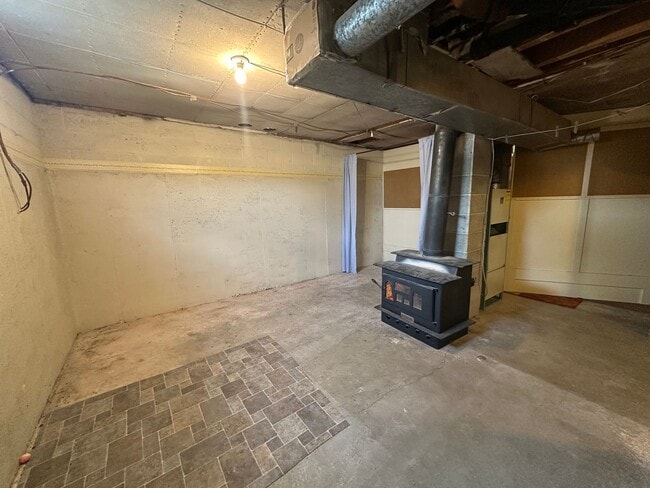 Building Photo - 5084 W. Hwy 33