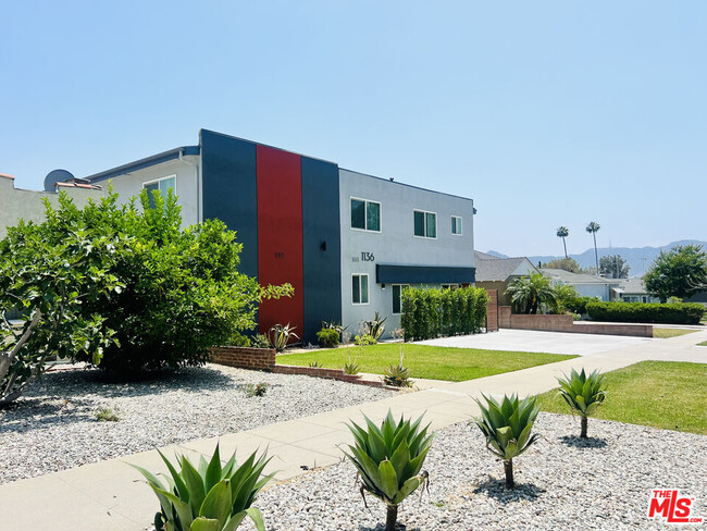 Primary Photo - 1136 Spazier Ave