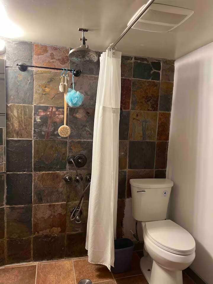 Building Photo - 2935 Tilden St NW