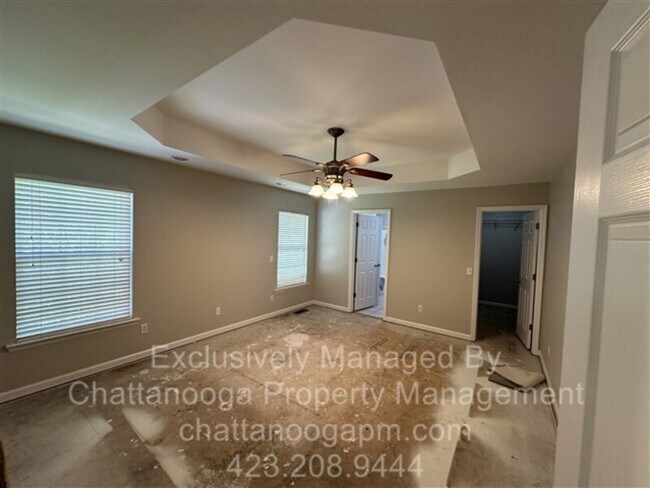 Building Photo - 87 Manor Dr