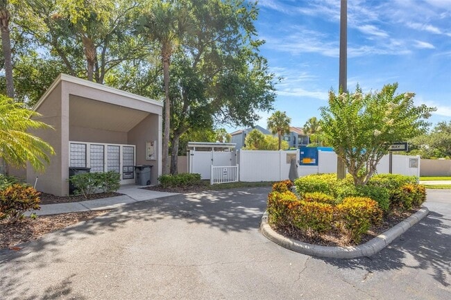 Building Photo - 6127 Bayside Key Dr