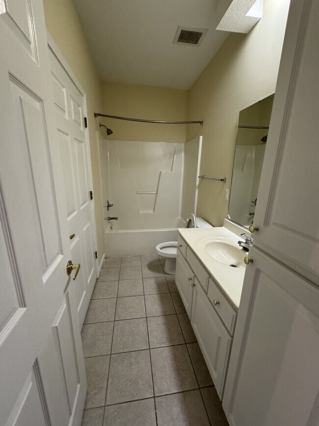 Building Photo - 9768 Leyland Dr