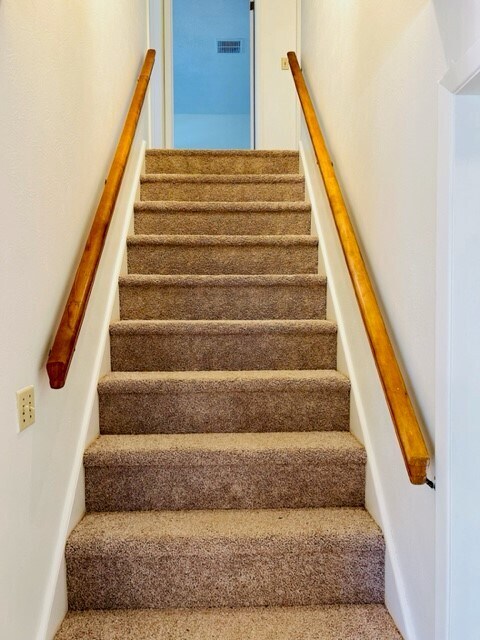 Building Photo - 2660 Tiffany St