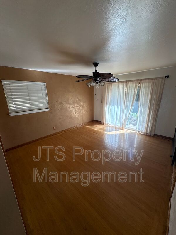Building Photo - 6116 Mauer Ave