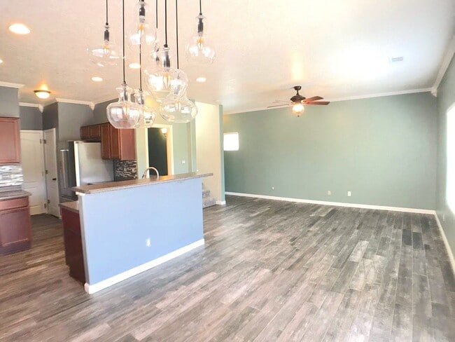 Building Photo - Modern 3 bedroom in Tierra Oeste neighborhood. NW ABQ close to I-40.