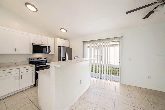 Building Photo - 1020 Brenton Leaf Dr