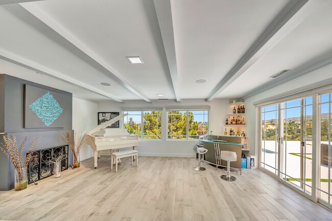 Building Photo - 22374 Algunas Rd