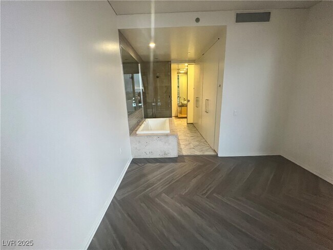 Building Photo - 3726 S Las Vegas Blvd