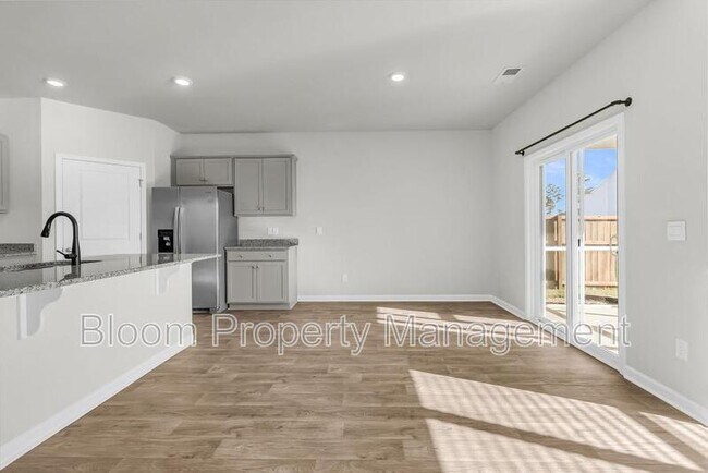 Building Photo - 507 Sybilwood Ln