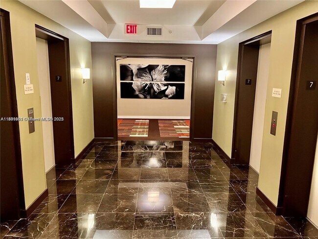 Building Photo - 550 Okeechobee Blvd