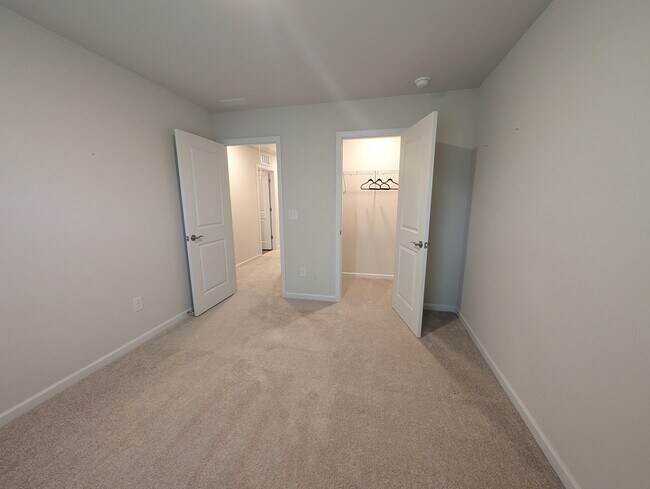 Building Photo - 1802 Pheasant Trce Cir