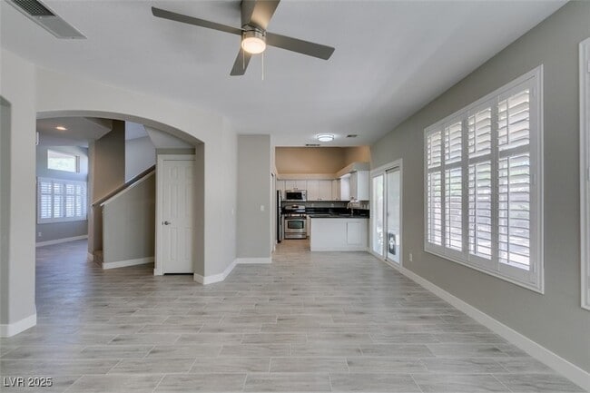 Building Photo - 2452 Silver Blossom Ln