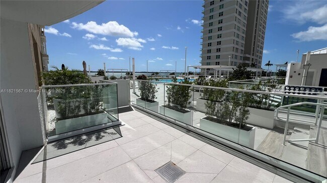 Building Photo - 770 Claughton Island Dr