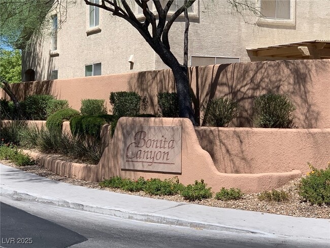 Building Photo - 8240 Peaceful Canyon Dr