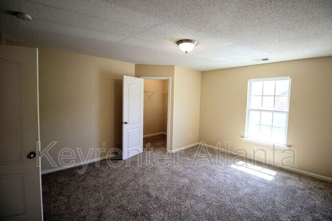 Building Photo - 1402 Bayrose Cir