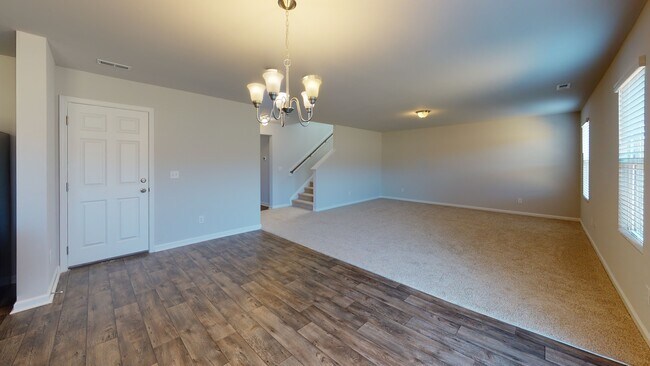 Building Photo - 129 Maple Tree Ln