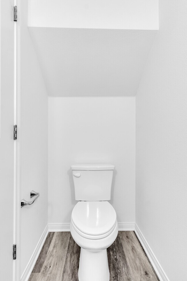 Building Photo - 110 Okra