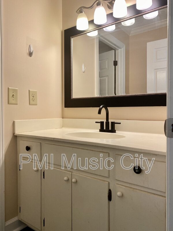 Building Photo - 5154 Pond Creek Rd