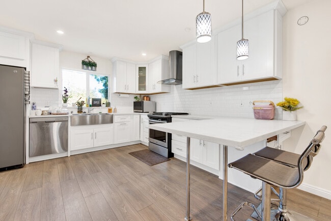 Building Photo - 17969 Collins St