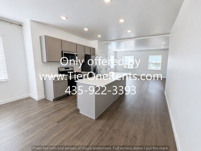 Building Photo - NO DEPOSIT option available for qualified renters!
