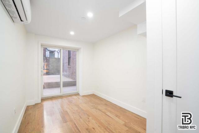 Building Photo - 3 bedroom in BROOKLYN NY 11211