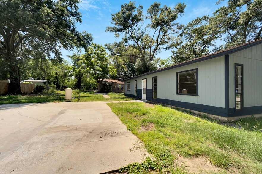 Building Photo - 502 Euclid Ave