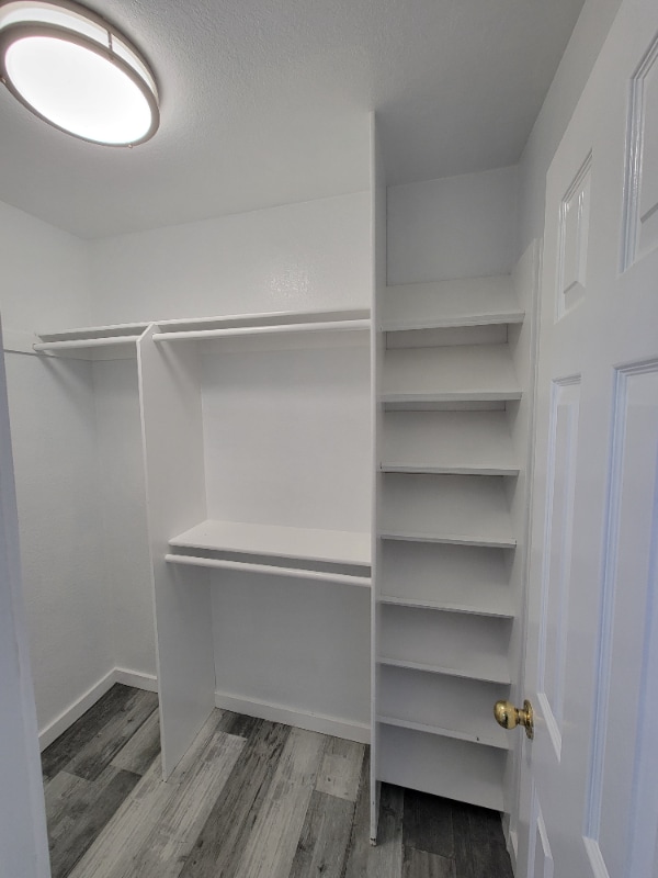Building Photo - 571 Tilling Way
